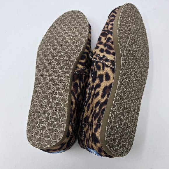 TOMS ALPARGATA SHOES TAN LEOPARD PRINT FAUX SHEARLING LINING WOMEN SIZE 7.5 - Picture 10 of 12